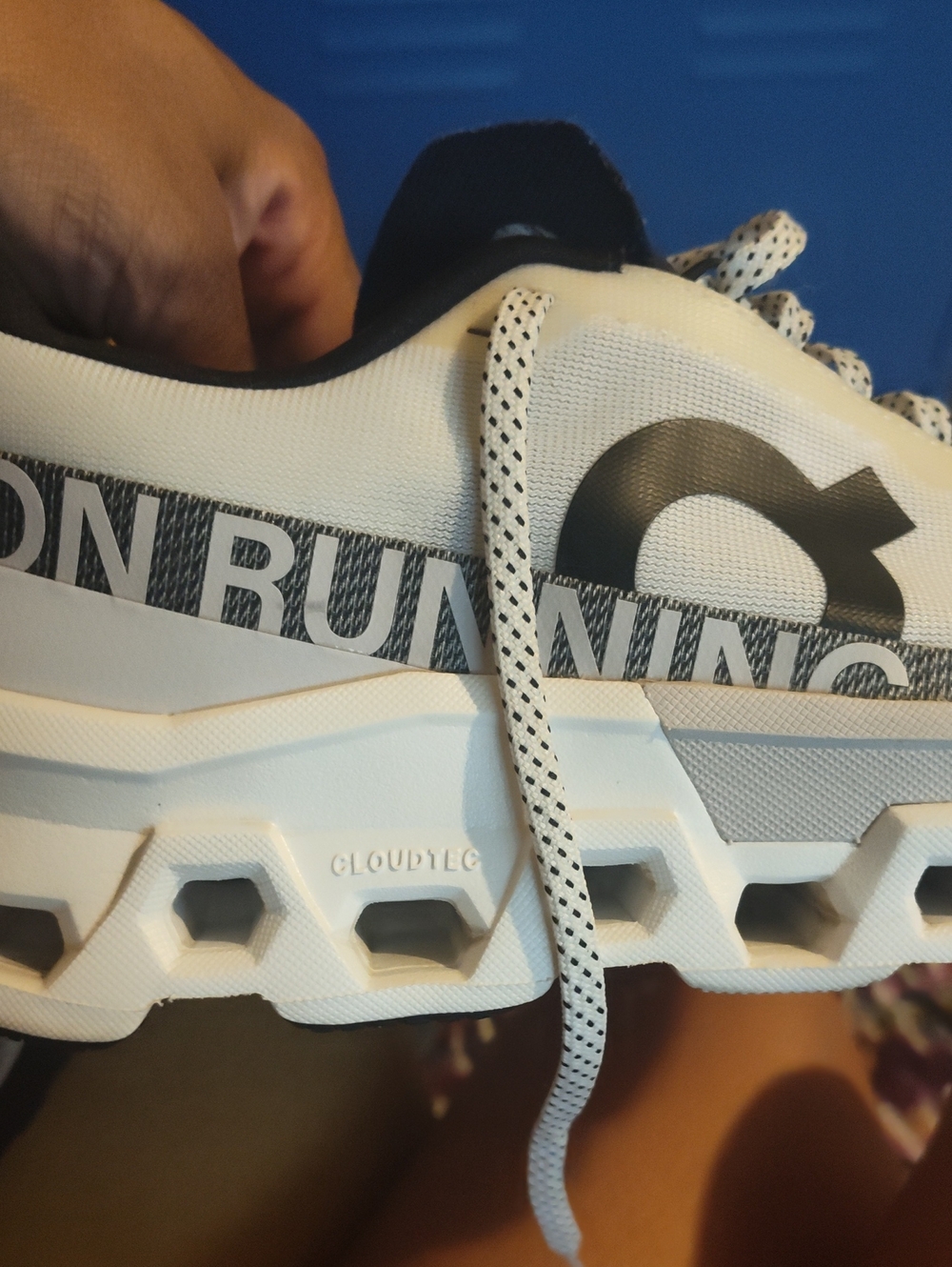 On Running Men's Cloudswift White/Black Running Shoes - Picture 2 of 4